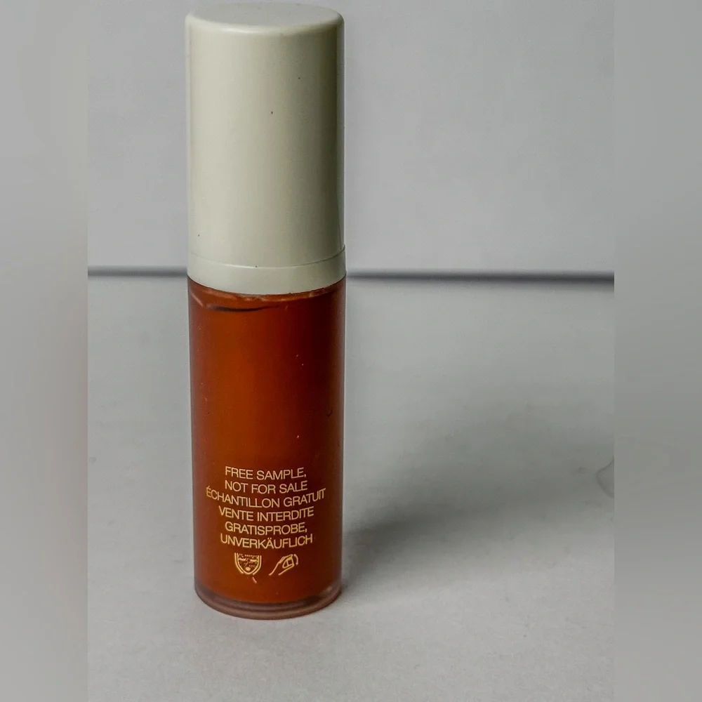 🎁 One - 5 mL Sample of Gucci’s Éternité de Beauté Matte Foundation 510N NWOB